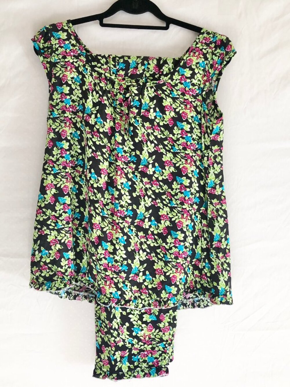 Floral Top & Cropped Pants Set Black Multicolor Size XS/S